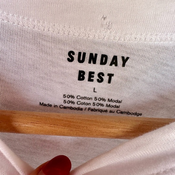Sunday Best white t shirt with red heart - Picture 5 of 5